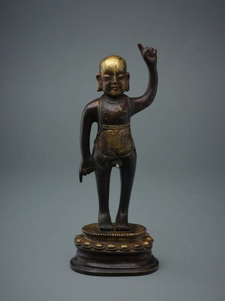 Chinese bronze infant Buddha figure, Image 1++